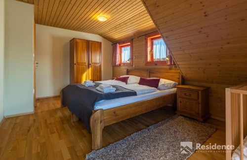 Stredne Malatiny Ski Chalet | Chata Ellas