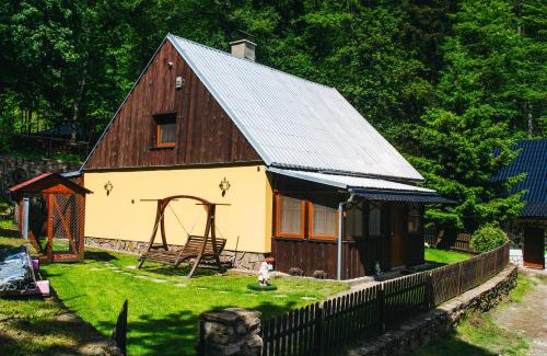 Perstejn House | Chata POHÁDKA- "Lesni Udoli"
