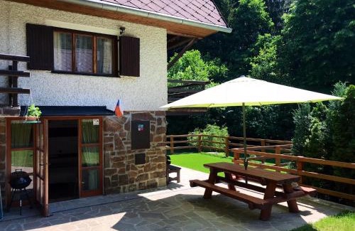 Chrast House | Chata u jezera