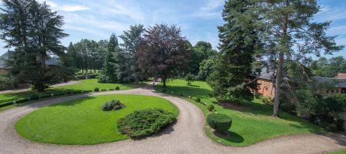 Hugleville-en-Caux Apartment | CHATEAU D HUGLEVILLE