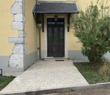 Drumettaz-Clarafond House | Chateau du Donjon