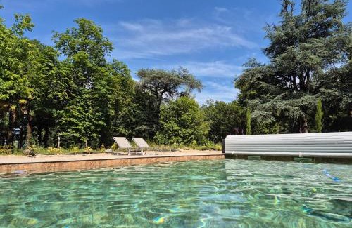 Albefeuille-Lagarde Bed & Breakfast | Chateau Mezger
