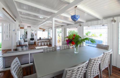 Reeds Bay House | Chateau Monique by Bluescape