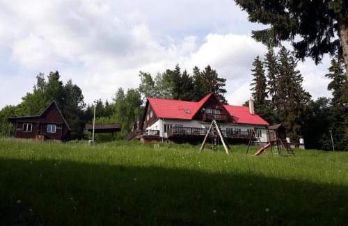 Valasske Klobouky Other | Chatový areál Královec