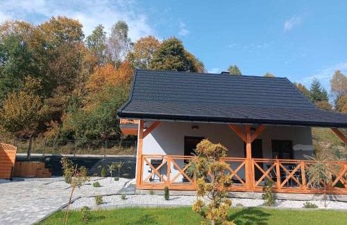 Rycerka Gorna Villa | Chaty Baribala- Domki w Górach z Balią z Jacuzzi Sól