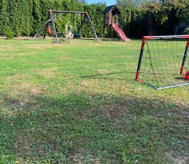Holin Cabin | Chaty v Českém ráji u Prachovských skal - Malá chata pro 4 - Velká chata pro až 7 osob - ubytování v soukromí