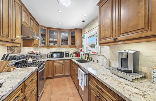 Capistrano Beach Cottage | Cheerful 1Bedroom 1,000 Feet From the Ocean