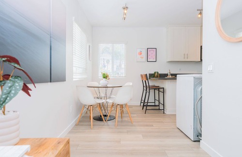 Old Towne House | Cheerful 2 Bedroom Steps to the Sand