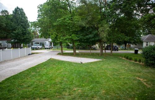 Springfield House | Cheerful 2-Bedroom with convenient Expressway access