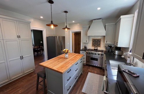 Dunkirk House | Cheerful 3 bedroom home - close to Fredonia