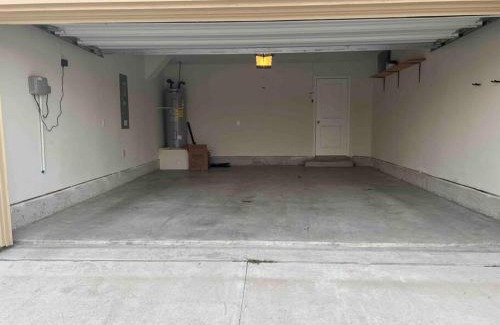 Collin County House | Cheerful 4-bedroom home with free parking garage.