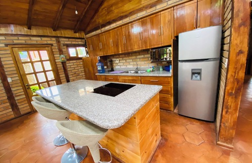 La Union Villa | Cheerful Villa for family use