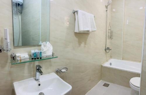 Al Muntazah Hotel | Chelsea Gardens Apartment