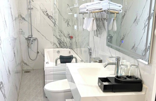 Soc Son Hotel | Chemi Hanoi Airport Hotel