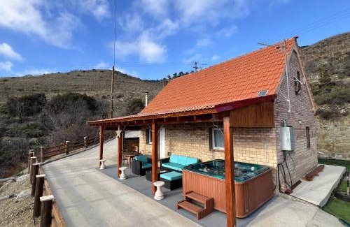 Vasa Koilaniou House | Cherry Holiday House