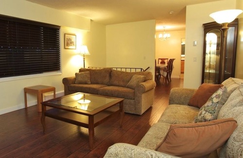 Cordova Bay Hotel | Cherry Tree Inn Victoria