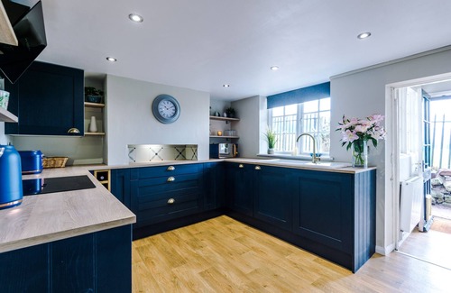 Cheshire West and Chester Cottage | Cheshire Countryside, Delamere, Family Retreat