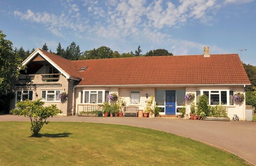 Bromham Cottage | Chestnut Lodge - UK38194