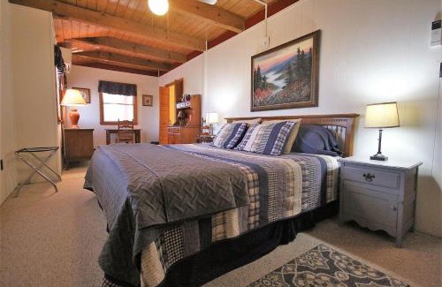 Brevard House | Chestnut Ridge in Connestee