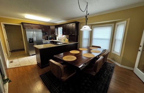 Southmont House | Cheves on Pointe
