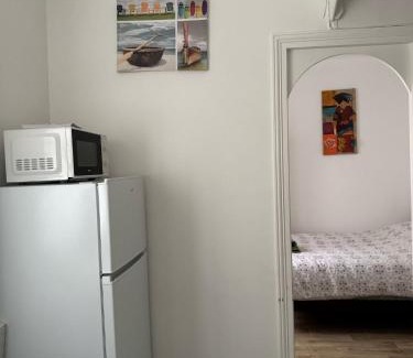 Villejuif Apartment | Chez Bleu