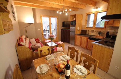 Albiez-Montrond House | Chez Charles - Albiez Montrond