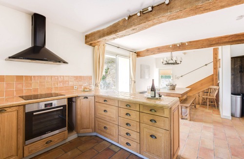 Moulins Engilbert Cottage | Chez Charolais - sleeps 10 guests in 5 bedrooms