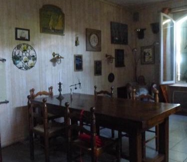 Marigny-le-Cahouet Bed & Breakfast | CHEZ d'eau