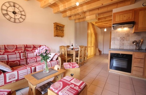 Albiez-Montrond House | CHEZ EUGENIE - ALBIEZ MONTROND