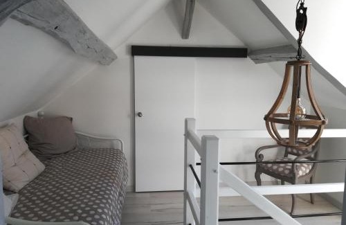 Servaville-Salmonville House | Chez Flo