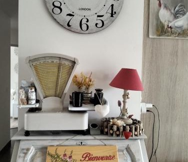 Massilly Apartment | Chez isa