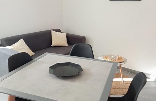 Millas Apartment | chez jean.mi