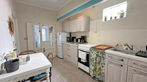 Limoges House | Chez jeannine