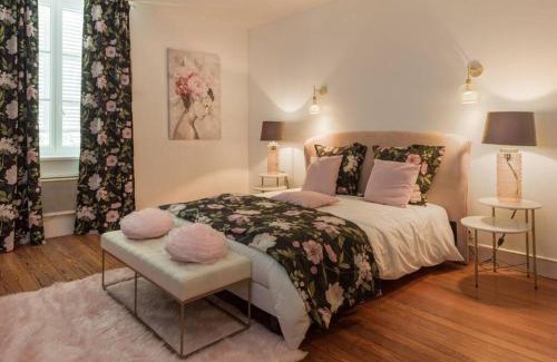 Passenans Apartment | Chez la Tante Louise - appartement privé de charme