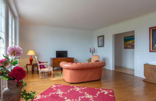 La Ville-aux-Clercs Apartment | Chez Maryse et Guy - Bel Appt pour 4 avec jardin