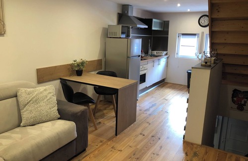 Sainte-Croix-en-Plaine Apartment | "Chez Mathilde" Triplex furnished tourism classified 2 stars
