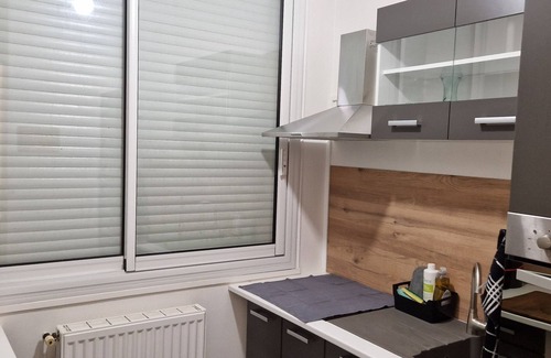 Auxerre Apartment | Chez Nathan, Agréable Appartement au Centre D'auxerre