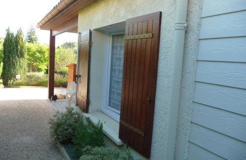 Jonzac Apartment | chez patrick et dany