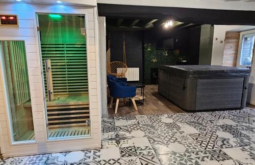 Loiron House | Chez So'spa