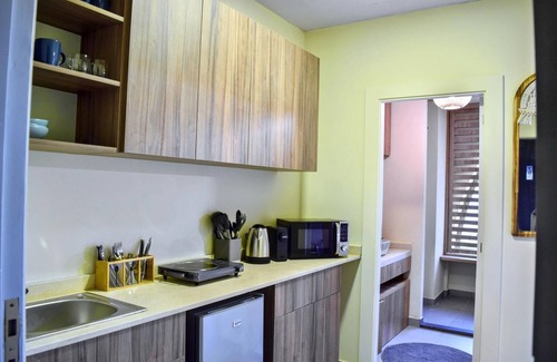 Jounieh Apartment | Chic 1-bedroom apartment in Jounieh