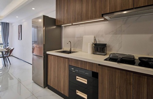 Kigali Apartment | Chic 1-bedroom apartment with AC, Swimming pool,fitness room in wonderful Kigali