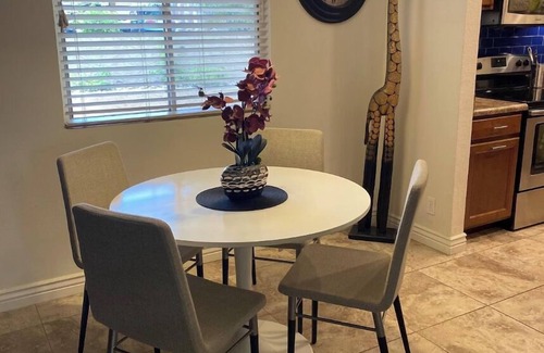 Entertainment District Condo | Chic 1-BR condo in phenomenal Scottsdale