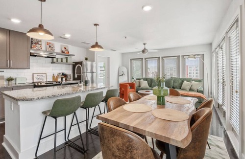 Reynoldstown Apartment | Chic 2BR King Bed + Parking