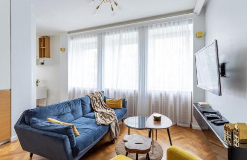 Srodmiescie Apartment | Chic Apartments - Cozy Studio - Central Location - Żurawia