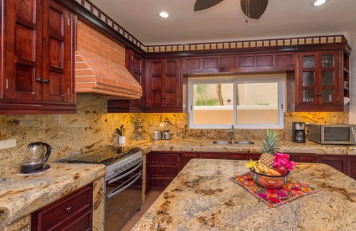 Puerto Aventuras Villa | Chic, casual luxury, private, spacious, ideal location minutes walk to the beach