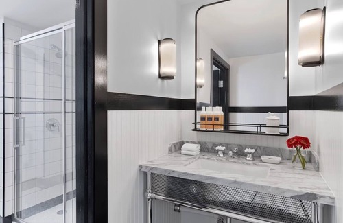 Mount Vernon Hotel | Chic Corner King - Revival Baltimore - Unit w/Rooftop Dining & Karaoke Rooms