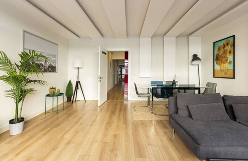 Macka Apartment | Chic, Cozy Apartment with Garden in Besiktas