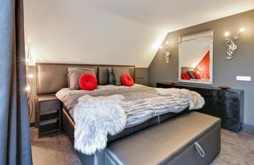 Didam Villa | Chic Family Villa w Pool, cleaning included