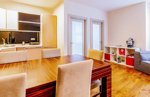 Kagithane Apartment | Chic Flat w Gym and Terrace 5 min to Kanyon Mall