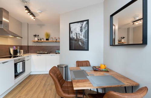 Northern Quarter Condo | Chic & Fun 2 Bedroom Apartment